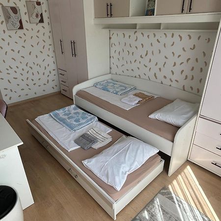 Ana'S 2 Bedrooms Lovely Flat Podgorica Ngoại thất bức ảnh