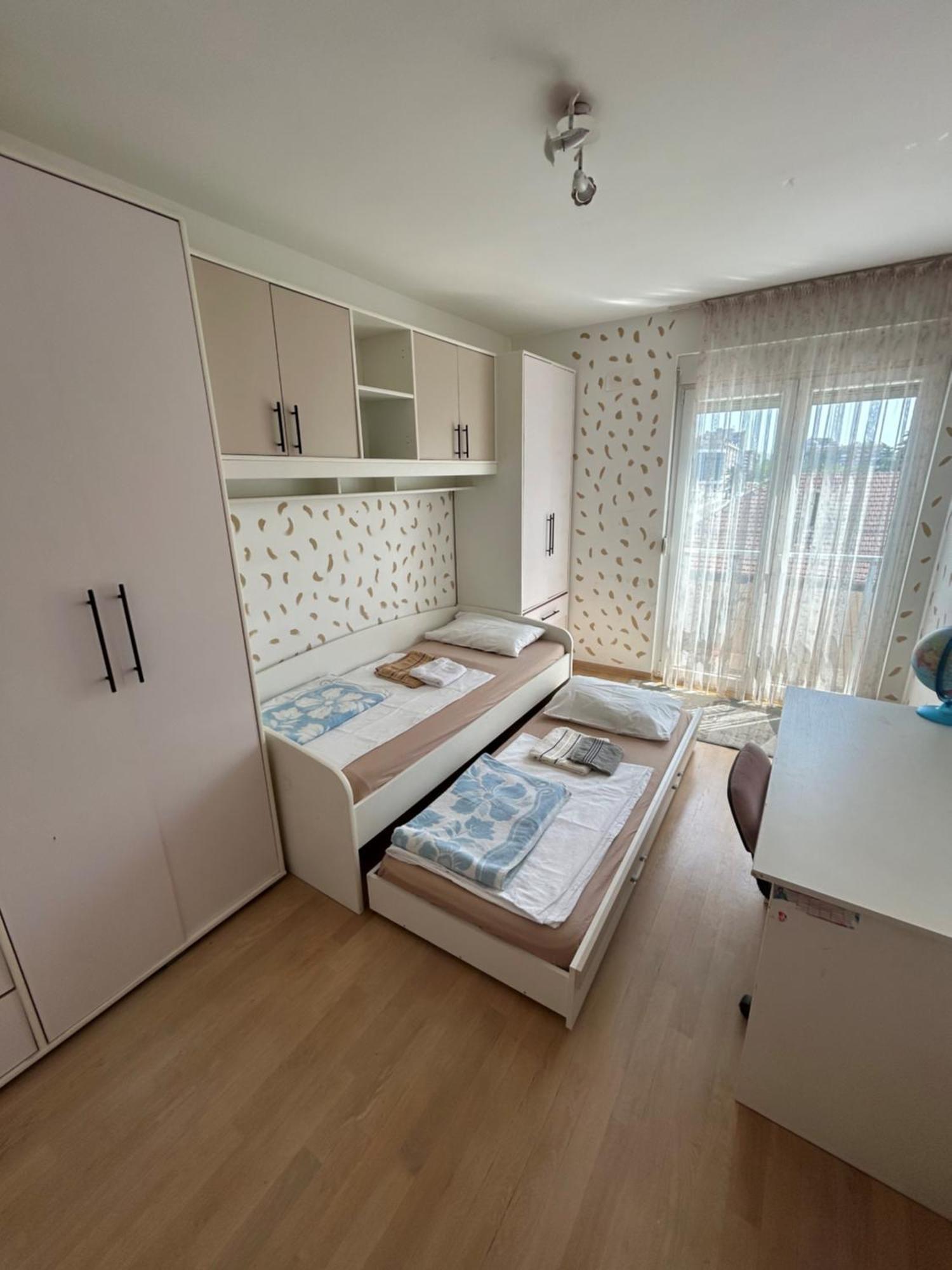 Ana'S 2 Bedrooms Lovely Flat Podgorica Ngoại thất bức ảnh